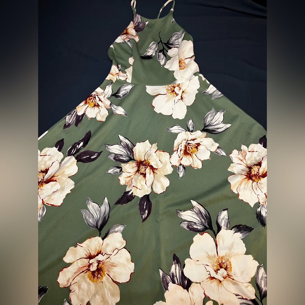 Full length Soprano dress (light olive green)